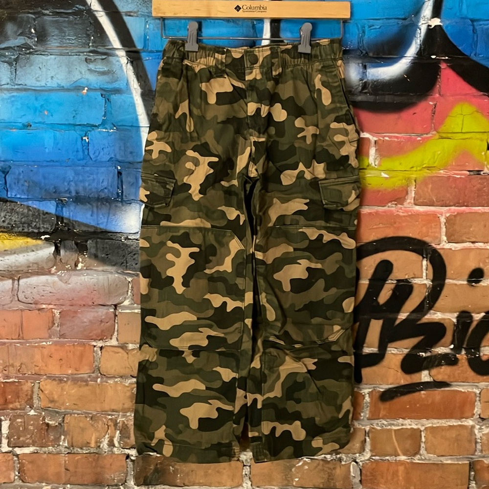 LANDS’ END Kids-green camo ‘IRON KNEE’ cotton cargo pants